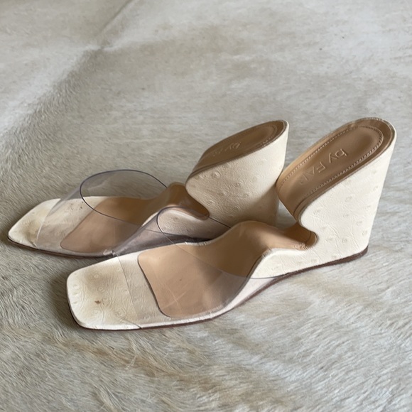 By Far Greta Ostrich Embossed PVC wedges - Picture 4 of 4